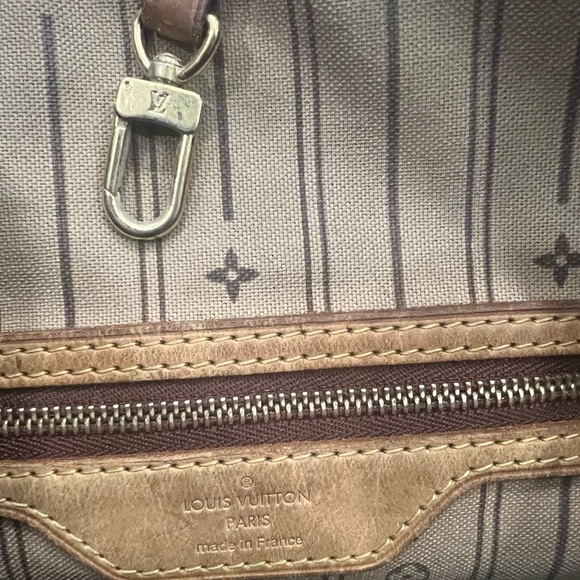 LOUIS VUITTON Mongram Neverfull MM - Picture 14 of 16